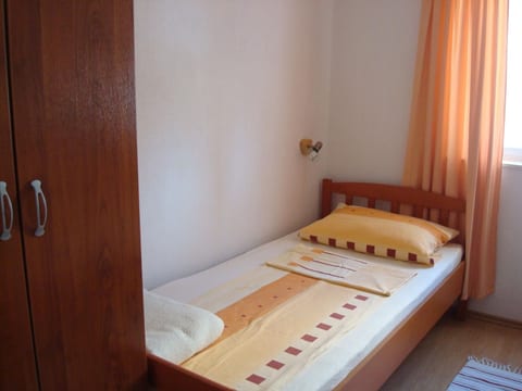 Appartement in Zečevo Rogozničko mit Großem Balkon