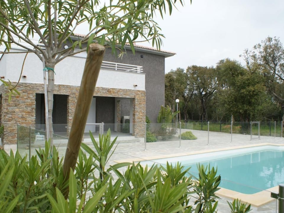 Appartamento (T3) **** Ghisonaccia Corsica con piscina - Ghisonaccia