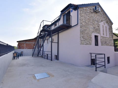 Studio Apartment Fenix