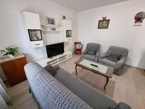 Wohnung in Crikvenica mit Terrasse, AC, Parkplatz