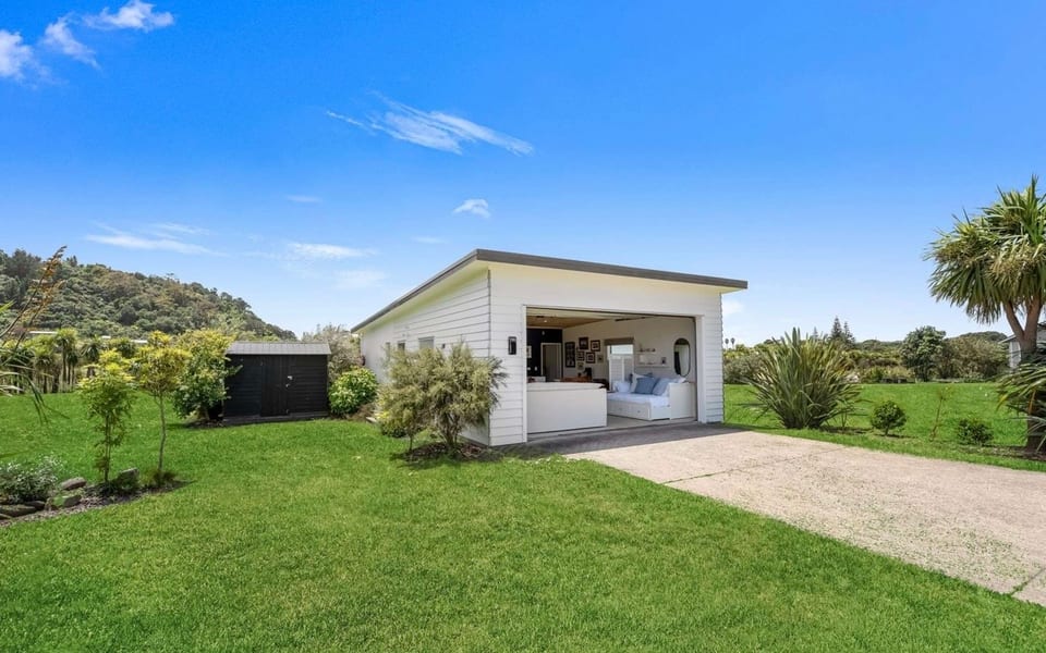 Summer Lane - Tairua