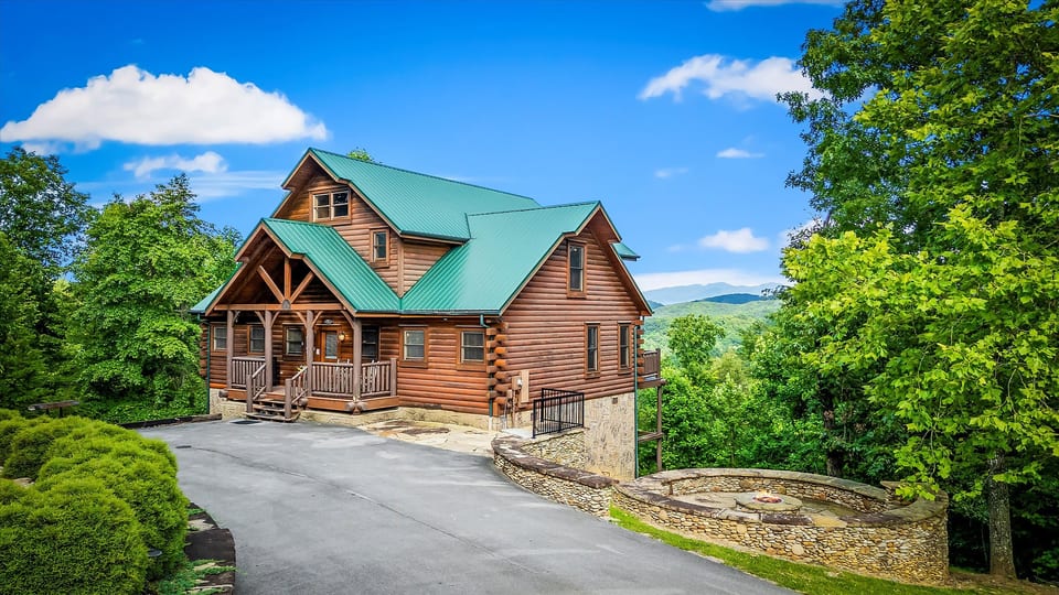 Mountain Star & Starry Mountain Moonlite - Sevierville