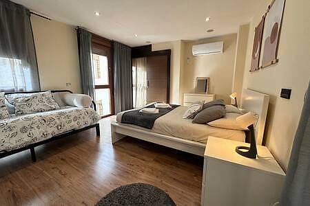 Triplex with jacuzzi and music system · San Martín de Valdeiglesias