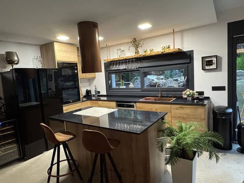 Luxury chalet with pool in the Sierra de Gredos