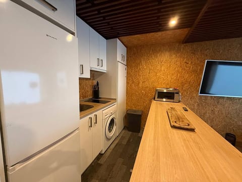 House with outdoor jacuzzi and fireplace in Piedralaves (Ávila)