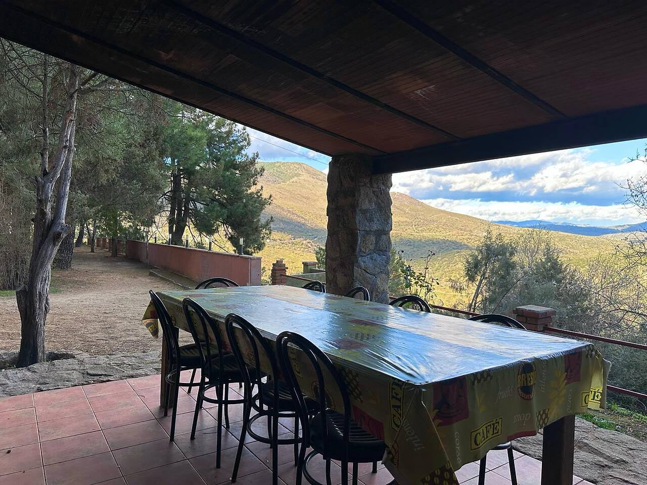 Casa para fiestas +16 personas, barbacoa y terraza