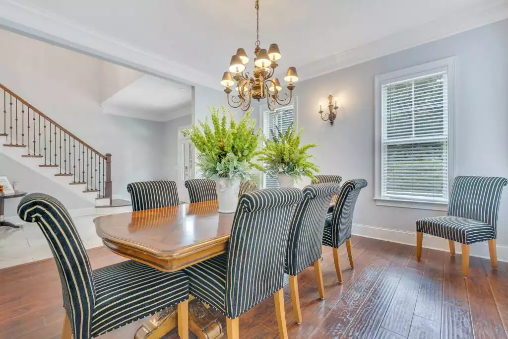 Formal dining room - Luxury in the City: Charlotte Vacation Rental - Charlotte