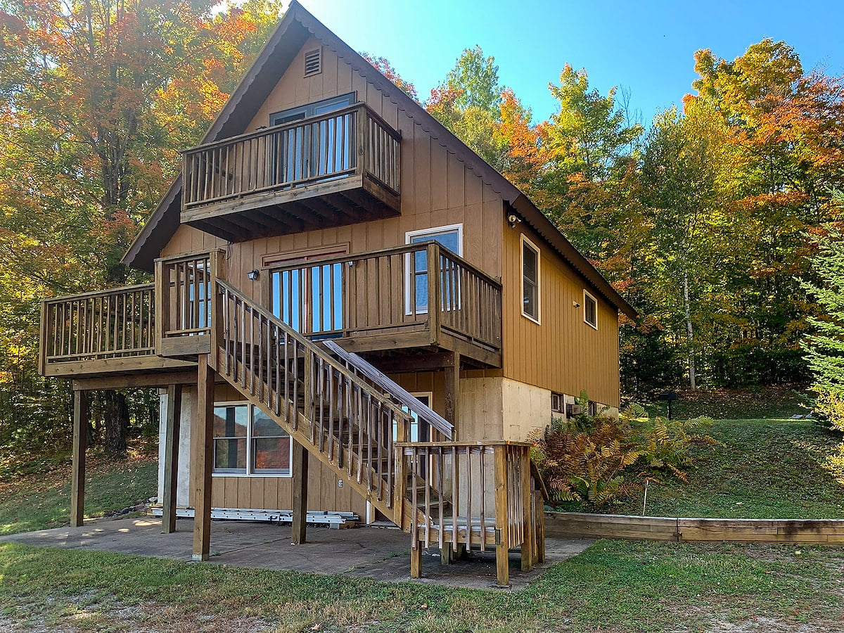 Scenic views in Serene Adirondack retreat