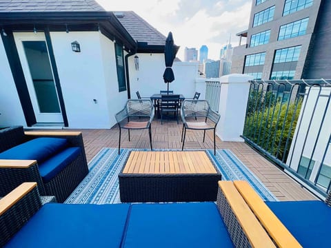 Rooftop Deck