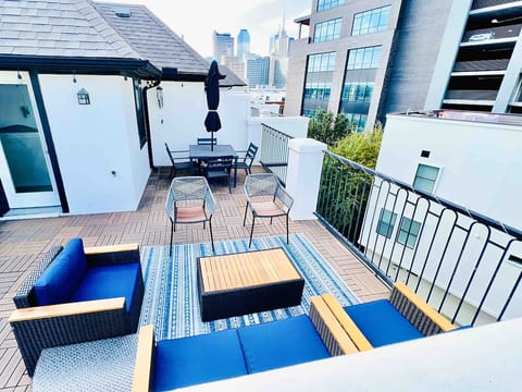Rooftop Deck
