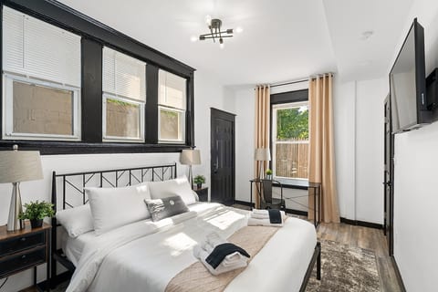 Charming Bedroom Retreat – Bright, airy, and full of vintage charm — the perfect place to unwind after your city adventures!