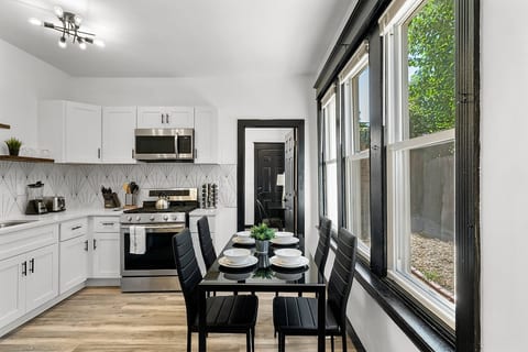 Modern Kitchen Retreat – Sleek design, bright natural light, and fully equipped for your culinary adventures!