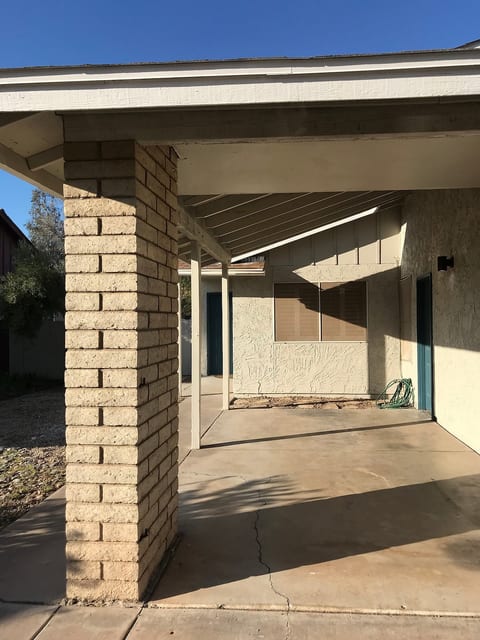 Comfy house (entire) near ASU, Airport image 1