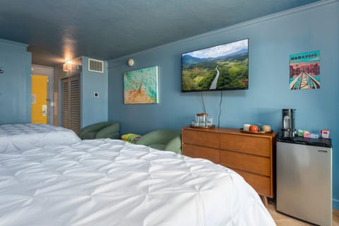 Kauai Beachfront Resort. Epic Ocean Views.