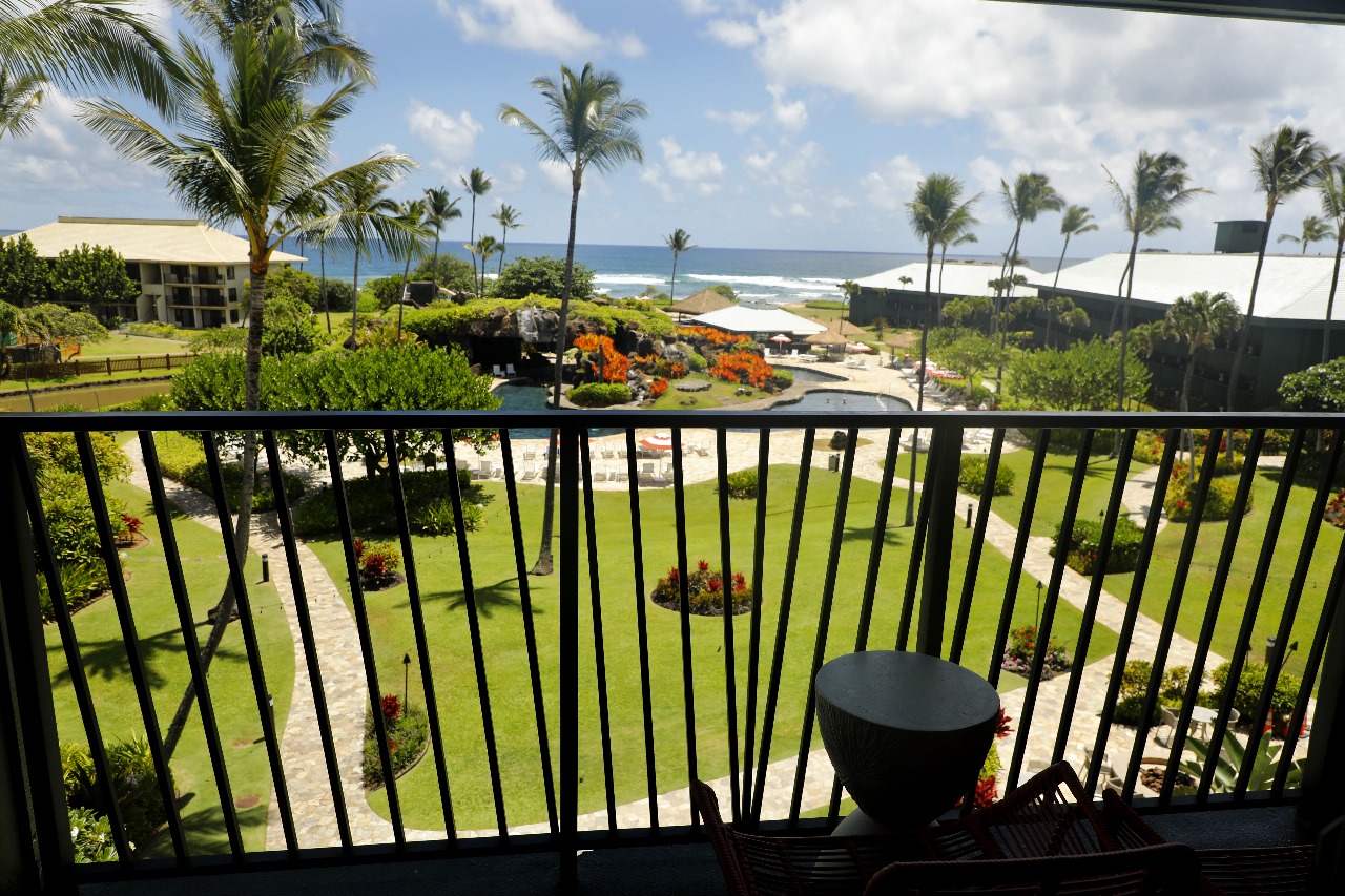 Kauai Beachfront Resort. Epic Ocean Views.