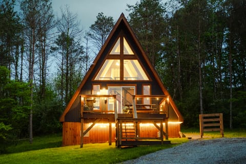 McArthur Ridge A-Frame | Near Hocking Hills