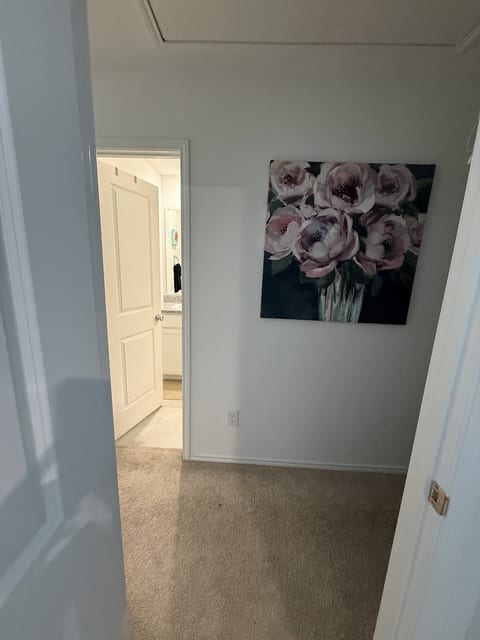 Elegant 4BR escape near Trinity Groves