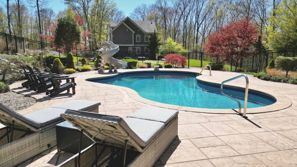 Private Forest Estate - Pool · Theater · Game Room - Pine Bush