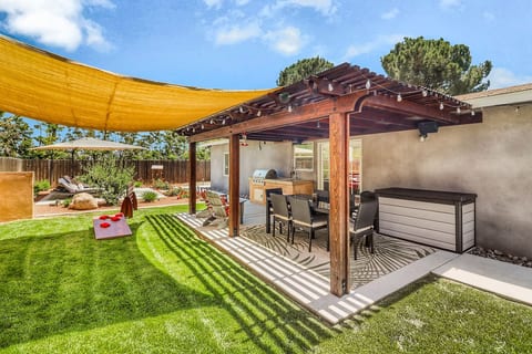 Jet'd Spa-Built-In BBQ-Big Game Room-Massage Chair