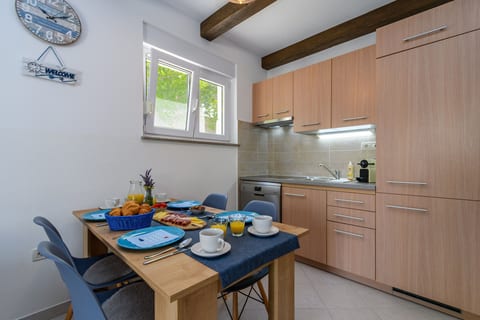 Apartment Kiara - Unit 378687-13