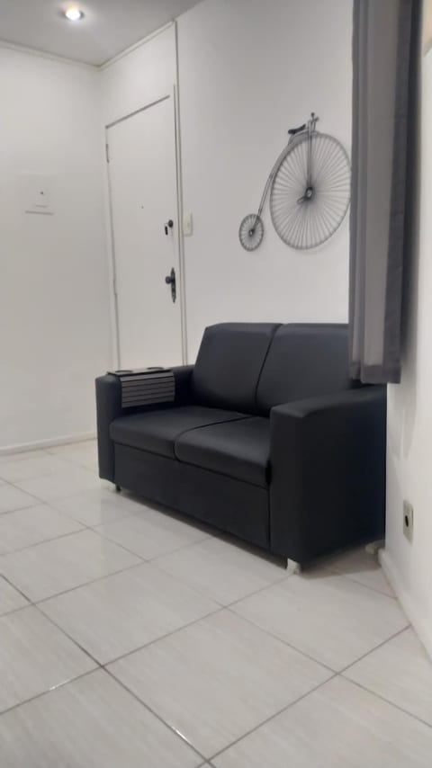 250m from Ipanema beach | Apartment 604