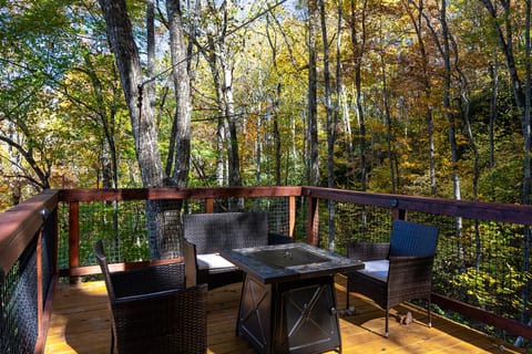 Mushroom-Inspired Treehouse with Living Roof - The Mēos