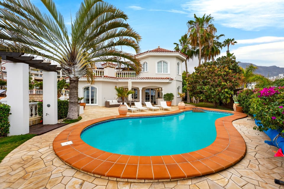 Villa Gold El Duque | Ocean View & Heated Pool - Costa Adeje