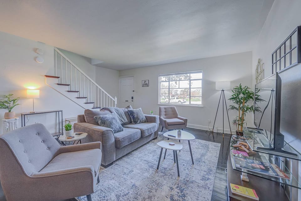 17 Minute Walk to Tiger Stadium / Near Downtown - Baton Rouge