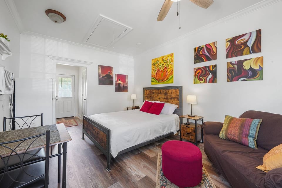 Quiet & Comfy 1BR House – 13 Minutes to LSU Campus - Baton Rouge