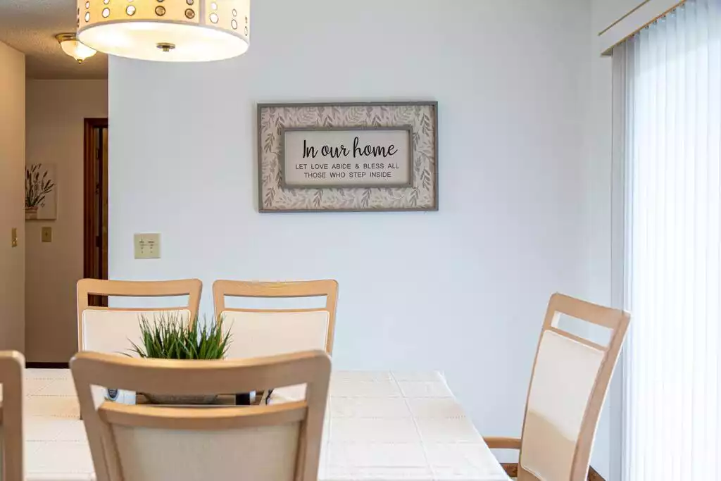 Enjoy a meal! Enjoy a meal! - Lake Views in Tellico Village! Golf*Hike*Boat*Rest - Loudon