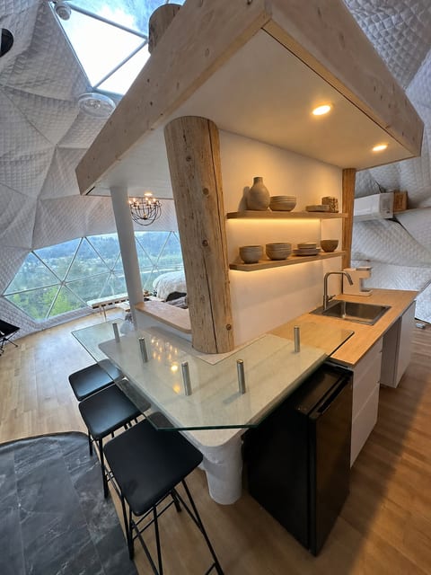 Luxury Geo-Dome with Hot Tub & Epic Views image 3