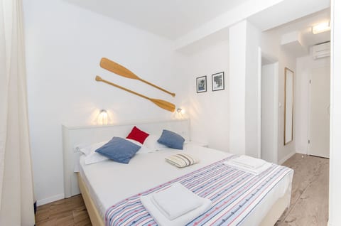 Apartments Beach House Paradiso - Unit 206620-16