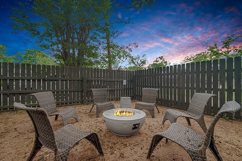 Firepit Nights, Star-Filled Skies
