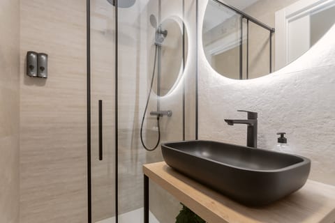 Txapitela Rooms - Perfect for 3