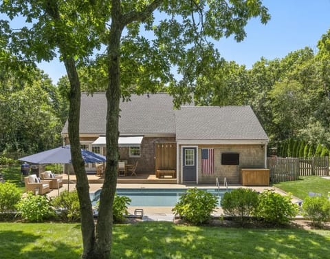 Lovely Martha's Vineyard 3/2 Vacation Rental!