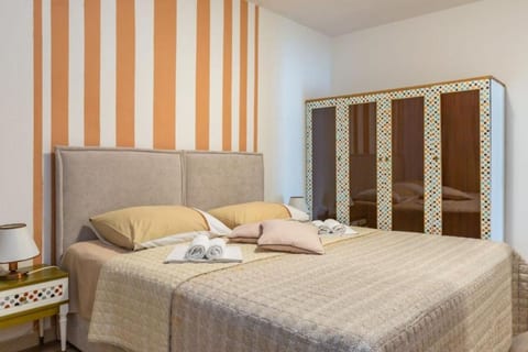Apartments and Room Tattoo - Unit 375263-13