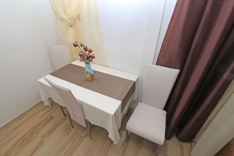 Apartments and Room Tattoo - Unit 375263-13