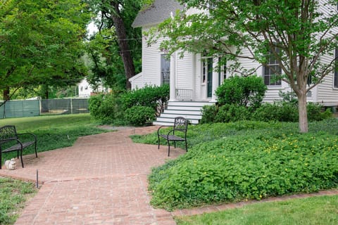 Ben Taylor Home