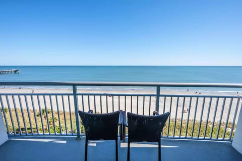Direct Oceanfront, Amazing Views!