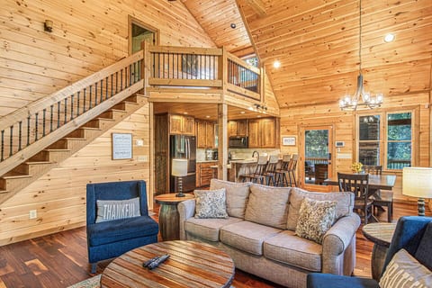 Mountain Hideaway w/ Hot Tub + Games | Sleeps 10