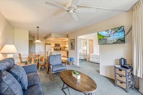 Maui Banyan T302