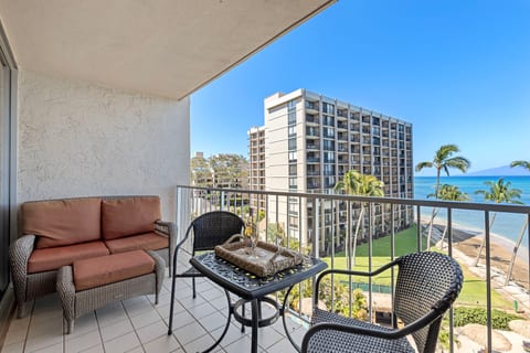 Royal Kahana 612