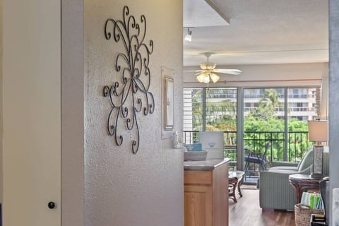 Kihei Akahi C414