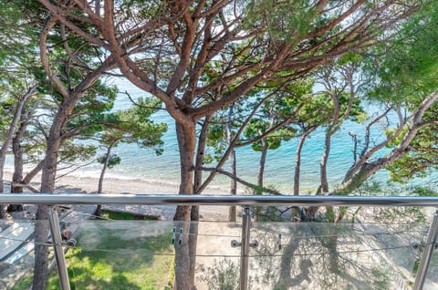 Apartments Beach House Paradiso - Unit 206624-16