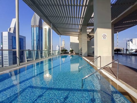 Burj Crown Retreat near Burj Khalifa, Mall & Opera
