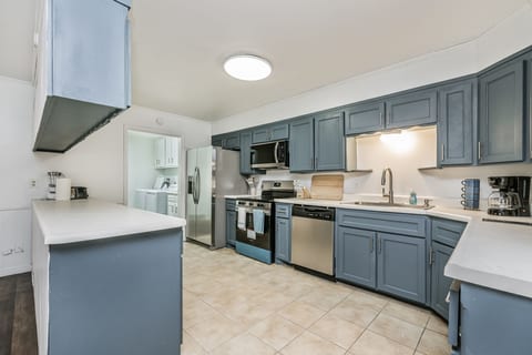Blackshear Flats - Ezra