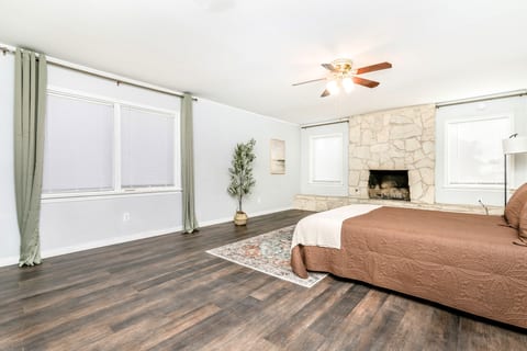Blackshear Flats - Elena