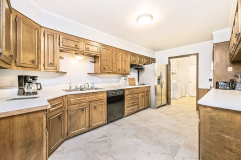 Blackshear Flats - Elena