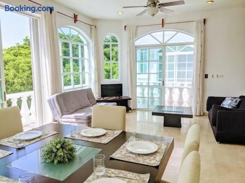 El Castillo Primero Penthouse - by VOPDC Playacar