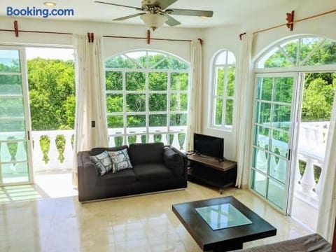 El Castillo Primero Penthouse - by VOPDC Playacar